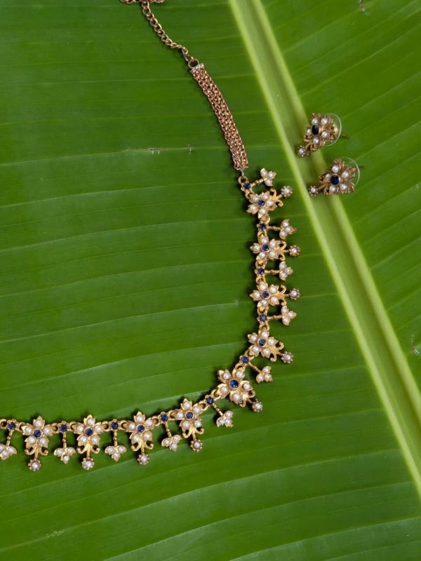 Divya necklace set